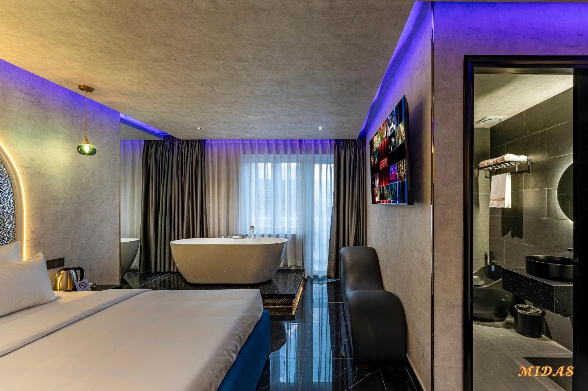 Hotel Midas 2
