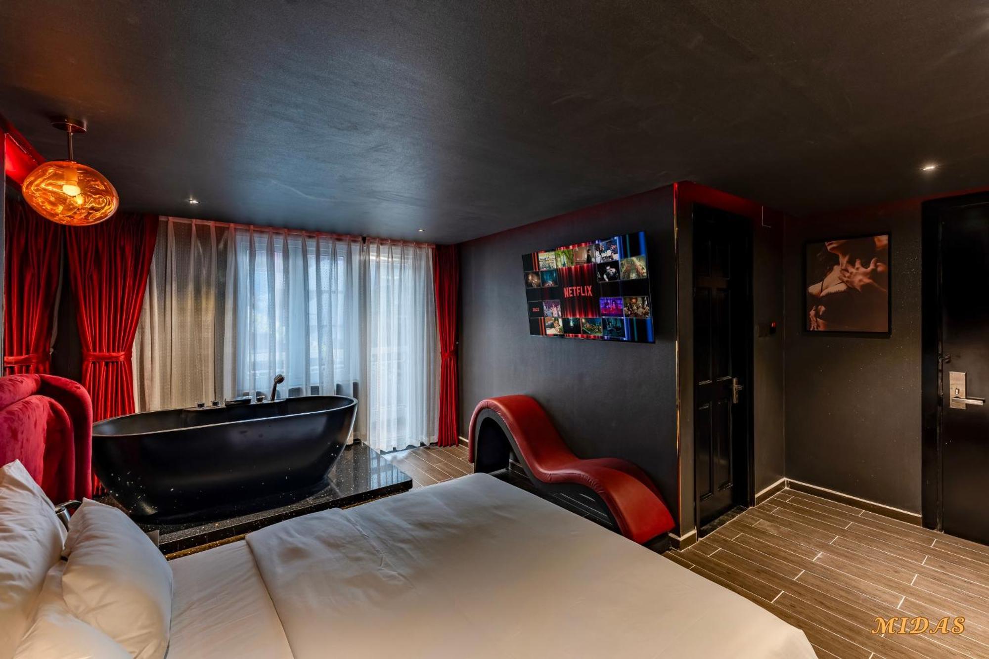 Hotel Midas 2