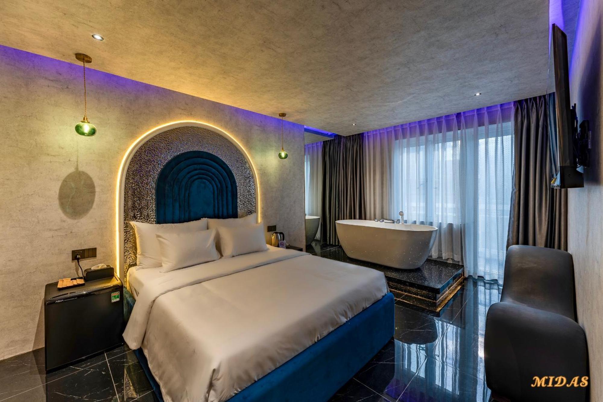 Hotel Midas 2 3*
